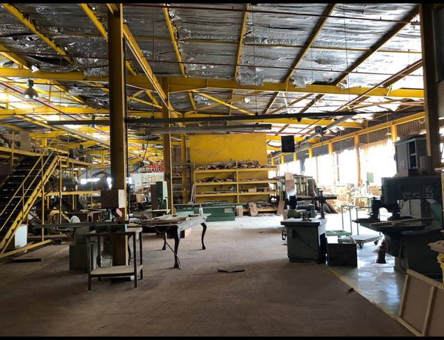 4,590M² WAREHOUSE FOR SALE IN SELBY